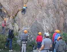 Eskalada irteera antolatu du Anaitasunak