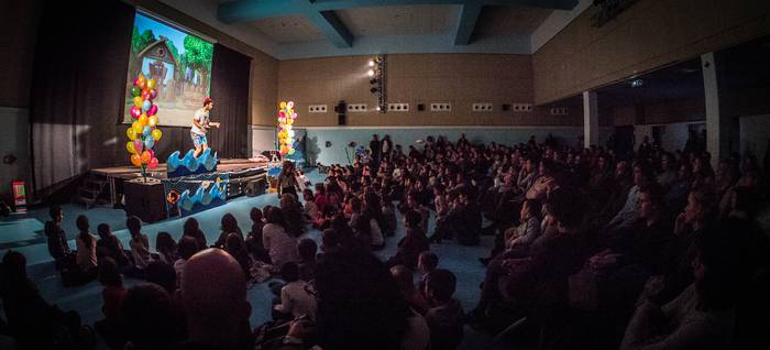 'Christmas party' ekitaldia antolatu du Kids&Us-ek Azkoitian hilaren 15erako