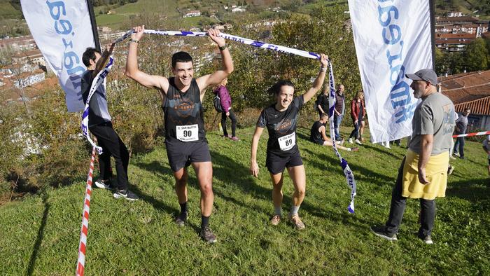 Jon Intxausti eta Naroa Uria aurreneko bikote mistoa, San Martin mendi lasterketan