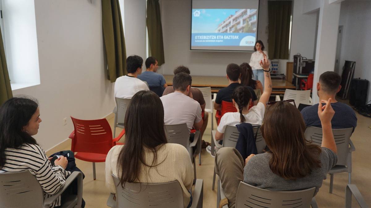 Laguntzak jasotzeko ere, prezioekin talka