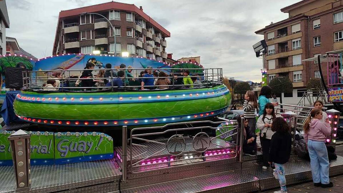 Sanandresak agurtzeko, barraketako Umeen Egunaz gozatu dute haurrek