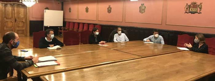 Corrugados Azpeitiaren lur eremuari aterabidea topatzen ari dira Azpeitiko Udala eta Grupo Industrial CL enpresa