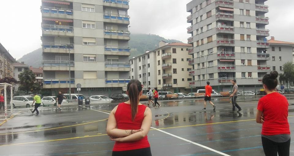 Euskal presoen aldeko futbito txapelketa antolatu du Gaztetxeak