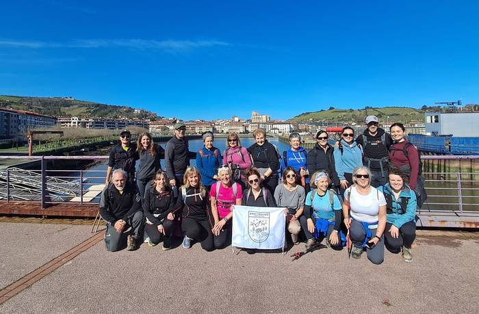 Urolako sei zubi zaharretan barrena ibili dira hainbat lagun