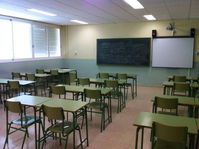 Sei urtetik gorako ikasleek derrigorrez jantzi beharko dute maskara ikastetxeetan