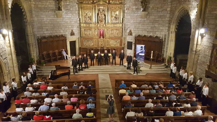 [BIDEOA] San Pedro Abesbatza Letoniako abesti herrikoi bat abesten