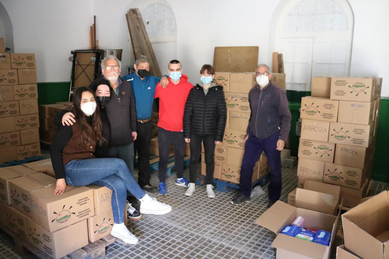 2.400 kilo produktu jaso ditu Darahli Saharako errefuxiatuen kanpalekuetarako