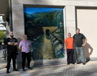 Kajueteik Salbideko labaderoa "berpiztu" du bere mural berriarekin