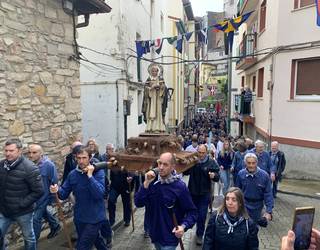 Prozesioa eta hamaiketakoa, San Telmo egunaren hasieran