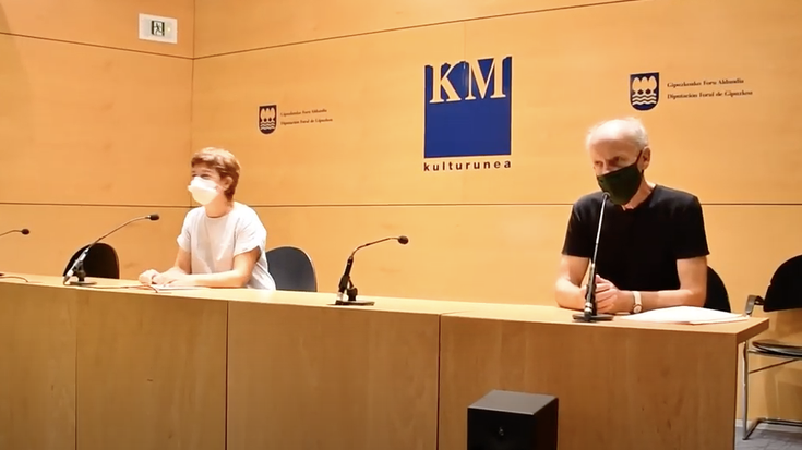 Sailburu eta arduradun euskaldunak izendatzako eskatu diote 300 kazetarik baino gehiagok Eusko Jaurlaritzari