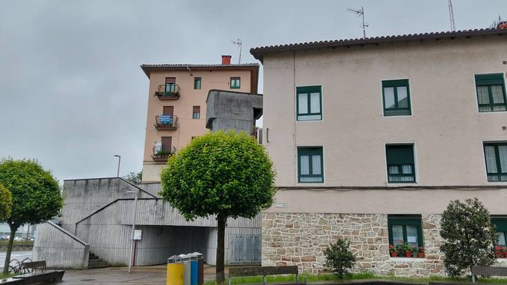 Udalak hiri-mantenimendua bertan behera utzi duela salatu du EAJk, eta berehalako ekintzak eskatu ditu