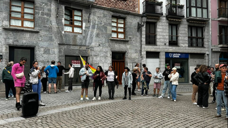 'Astindu armayuek' festa egingo du Azpeitiko LGTBIQ+ asanbladak Elegante Egunean