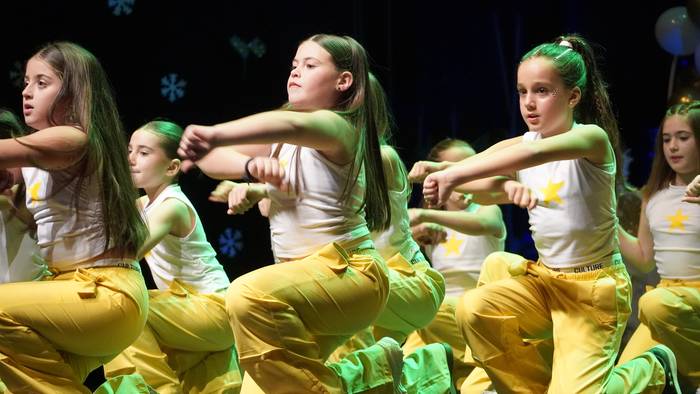 Enara Lanzeta eta Born to dance dantza eskolen ikuskizunak, bihar eta etzi