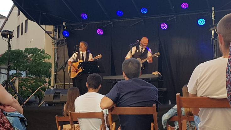 The Beatles taldearen bertsioek girotuko dute iluntzea bihar Portutxikin