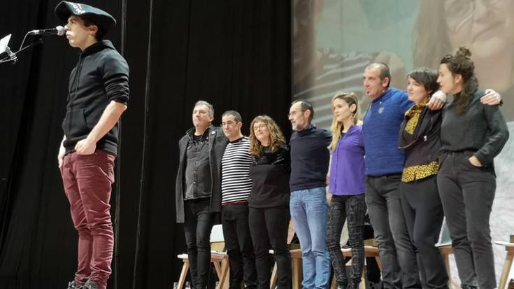 Illunbeko finala aztergai, 'Bapateko Unibertsoa' saioan