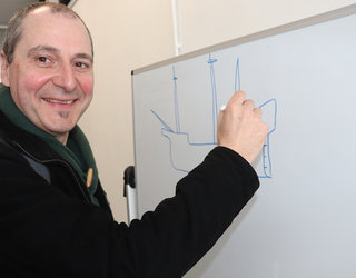 Elkanoren heriotzaz eta ozeanoetako nautikaz eta teknologiaz hitzaldi ibiltaria eskainiko du Xabier Alberdik