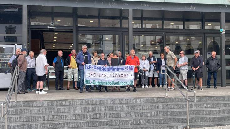 Pentsio duinen aldeko mobilizazioei berrekin diete pentsiodunek