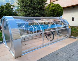 Erabilgarri daude bizikletentzako aparkaleku itxiak