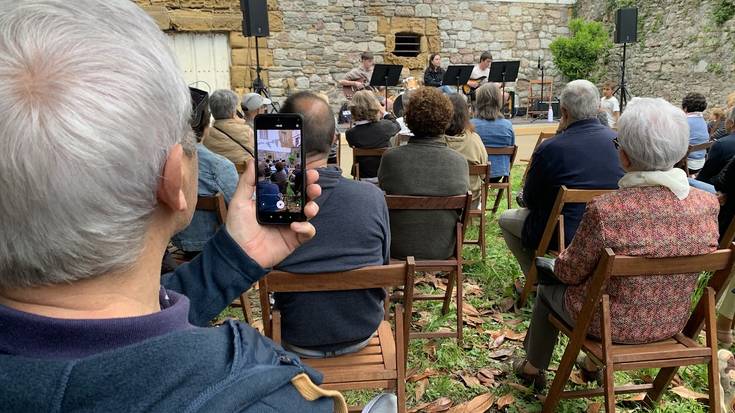 Musika eskolako konboen kontzertua, bihar Mari kalean