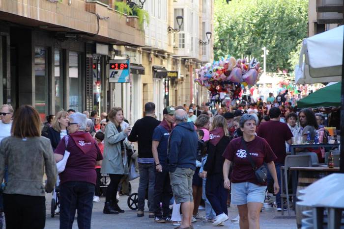 Ahitu dira Olagarro Eguneko herri bazkarirako txartelak