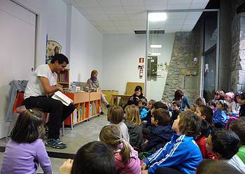 'Makilakixki' ipuina kontatu du Artanok