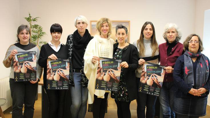 Familiek teknologiarekin duten harremana landuko dute hiru hitzalditan