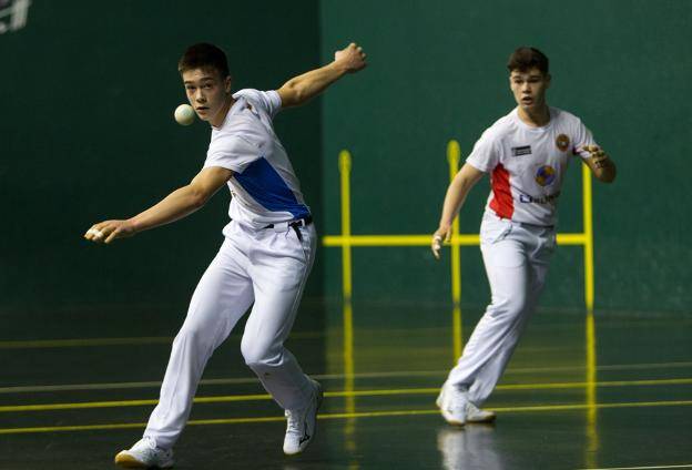 Carmelo Lozak ere Zumaian prestatuko du profesionaletarako jauzia