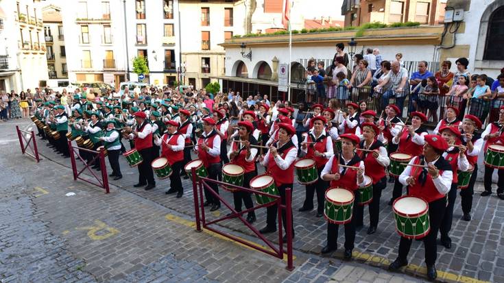 Kide berrien bila dabil San Pedro danborrada