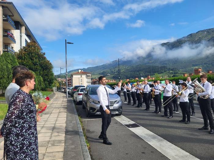 Andremariak: tradizioak, ohiturak eta berrikuntzak