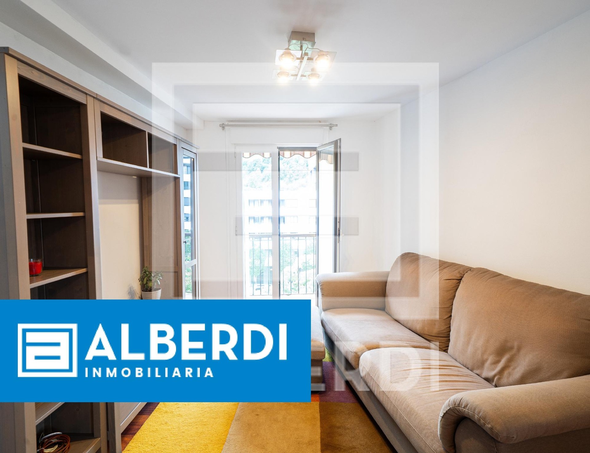 Alberdi Inmobiliaria: lau logelako etxebizitza San Martin kalean
