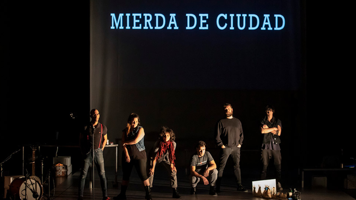 'Mierda de ciudad' obra taularatuko dute Modelon ostiral honetan