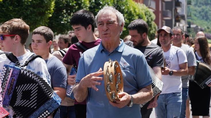 Manuel Arrizabalaga 'Izer' hil da
