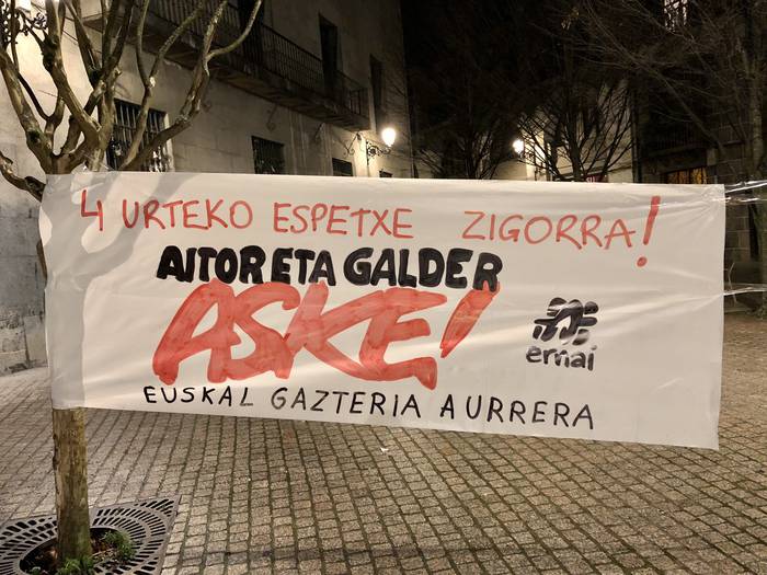 Aitor Zelaiaren eta Galder Barbadoren kontrako sententzia salatzeko elkarretaratzea deitu du Azpeitiko Ernaik biharko