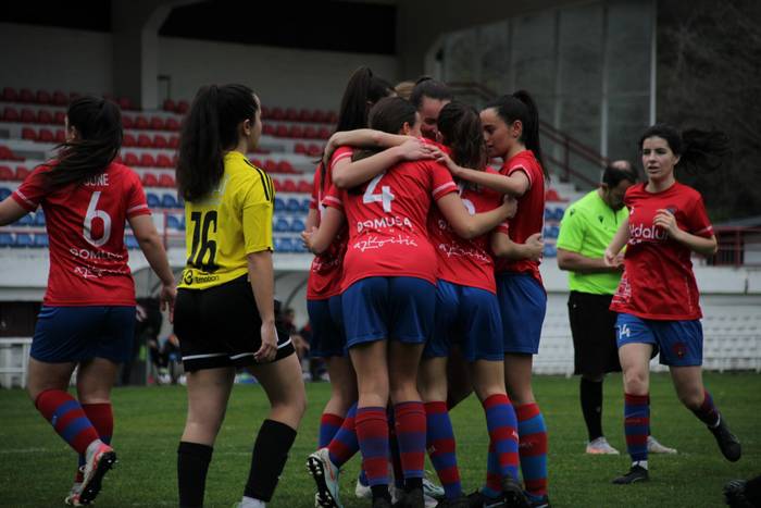 Sei puntuko beste takada bat