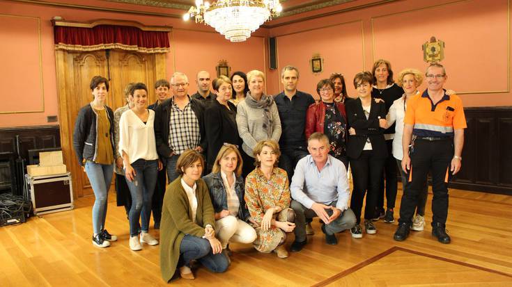 Aitortza jaso du erretiratu den Arantxa Etxeberria udaletxeko langileak