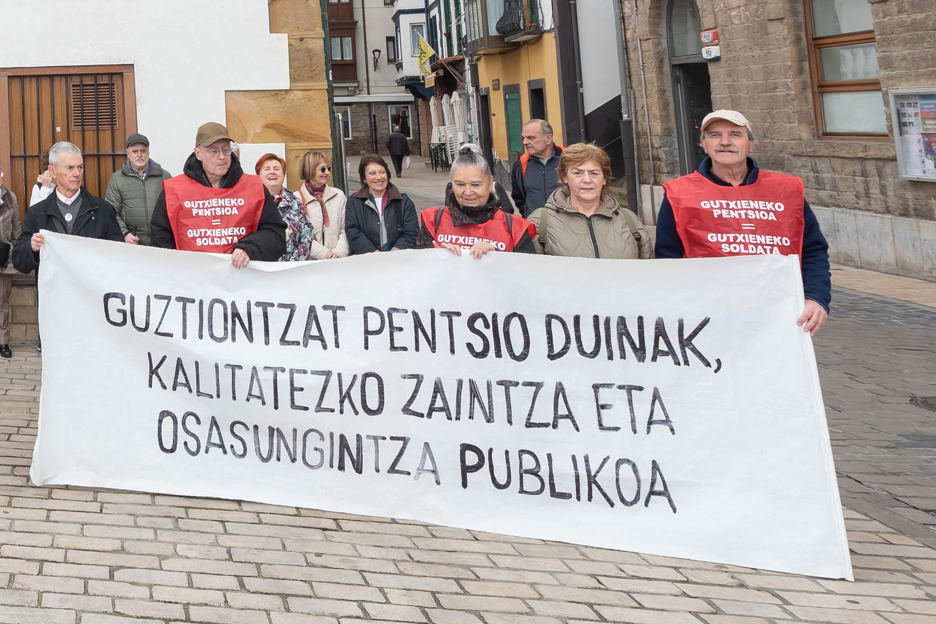 Pentsio duinak aldarrikatzeko uda osteko lehen elkarretaratzea egingo dute gaur