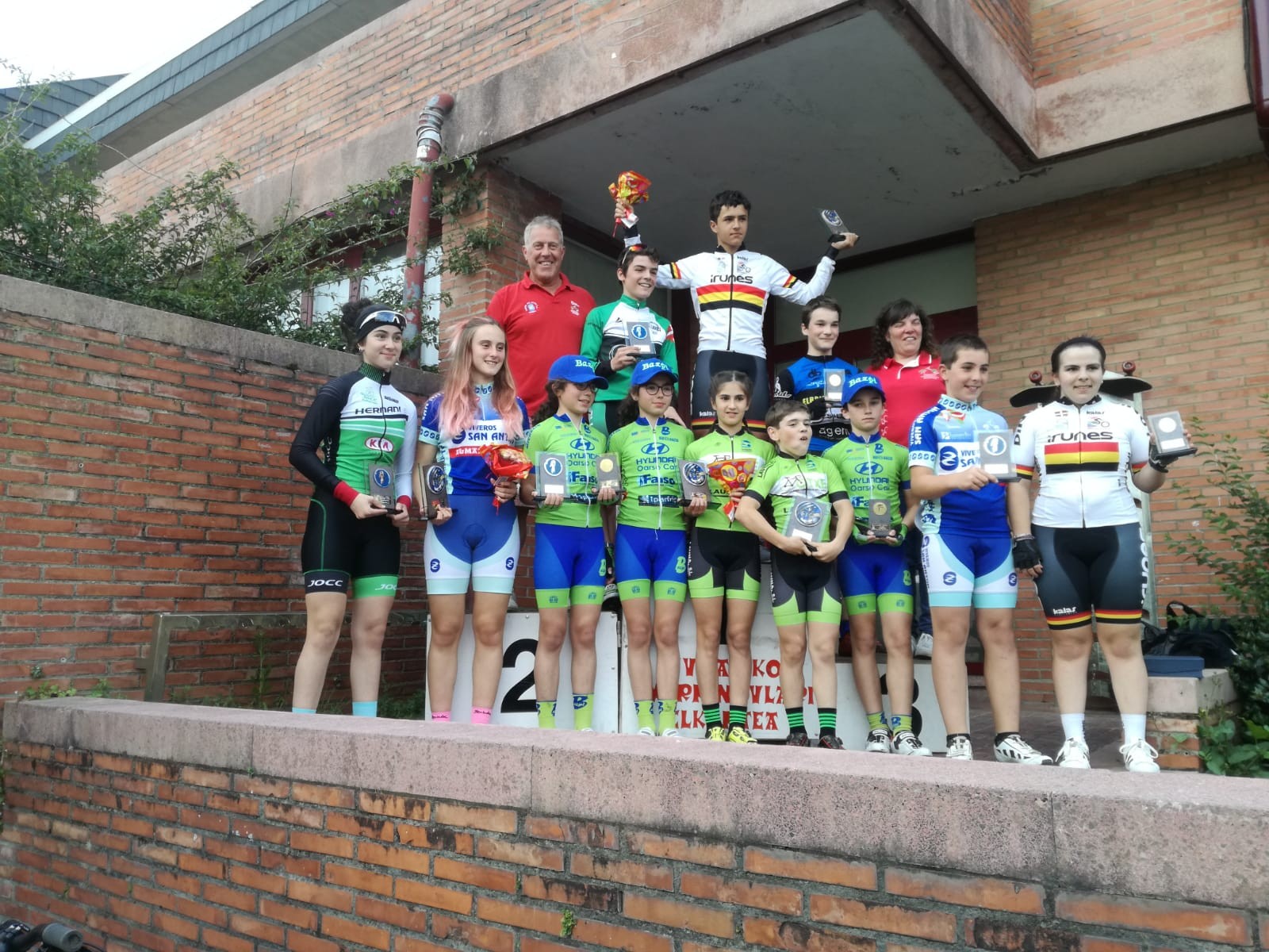 Aitor Agirre 5. Euskadiko txapelketan, Garazi Bergara lehena Zumaian
