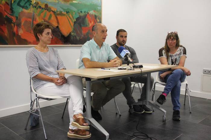 "Mugagailurik ez jartzeko proposatuta ere, ezezkoa jaso nuen bueltan"