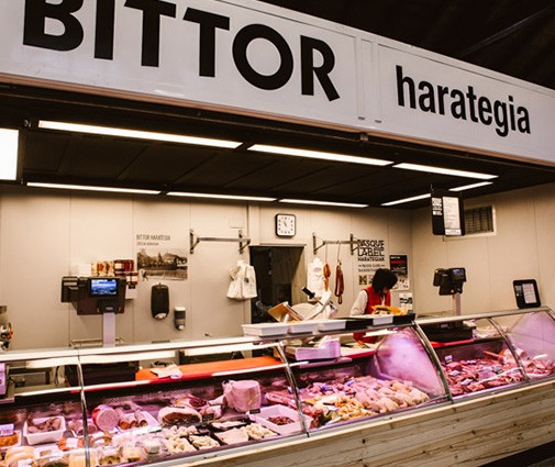 Eskualdaketa, Bittor harategian