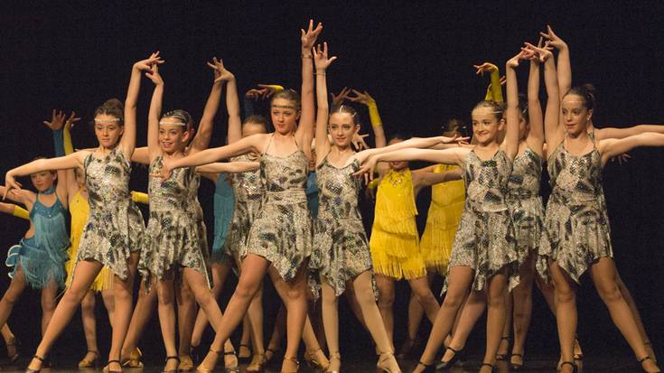 Gainezka egin du Aita Marik izar txikiak dantzan ikusteko