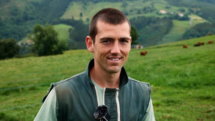 Asier Albite: "Gure helburua ez da gehiegi haztea, disfrutatzen segi nahi dugu"