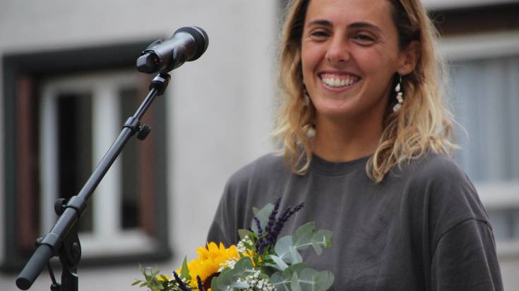 Harrera egin dio herriak Nadia Erostarberi