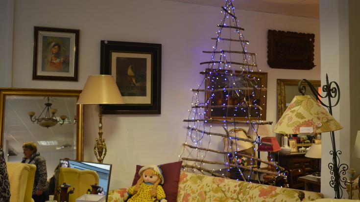 Bigarren urtez, "arrakasta itzela" izan du Hotz Zarautzen bigarren eskuko azokak