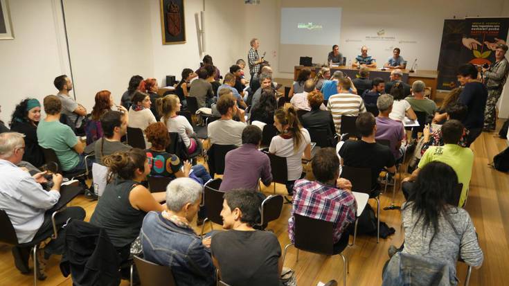 Erriberari laguntzeko, Errigora