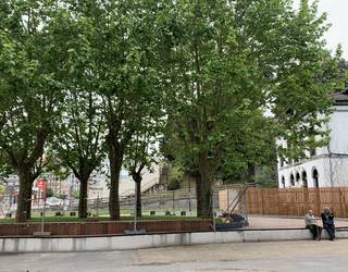 Foronda azpiko aldapa itxiko dute bihar, Erkibeko lorategiko lanak direla eta