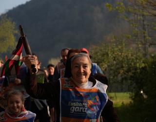 Klausuratik Korrikara, lehen aldiz