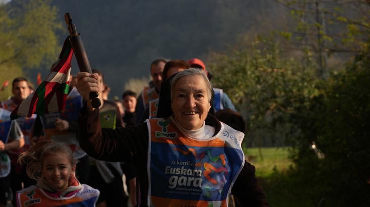 Klausuratik Korrikara, lehen aldiz