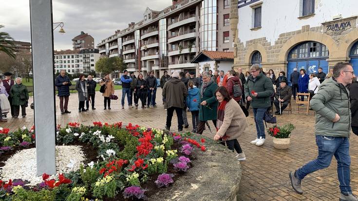 Bizirik jarraitzen du faxismoa borrokatu zuten zumaiarren memoriak