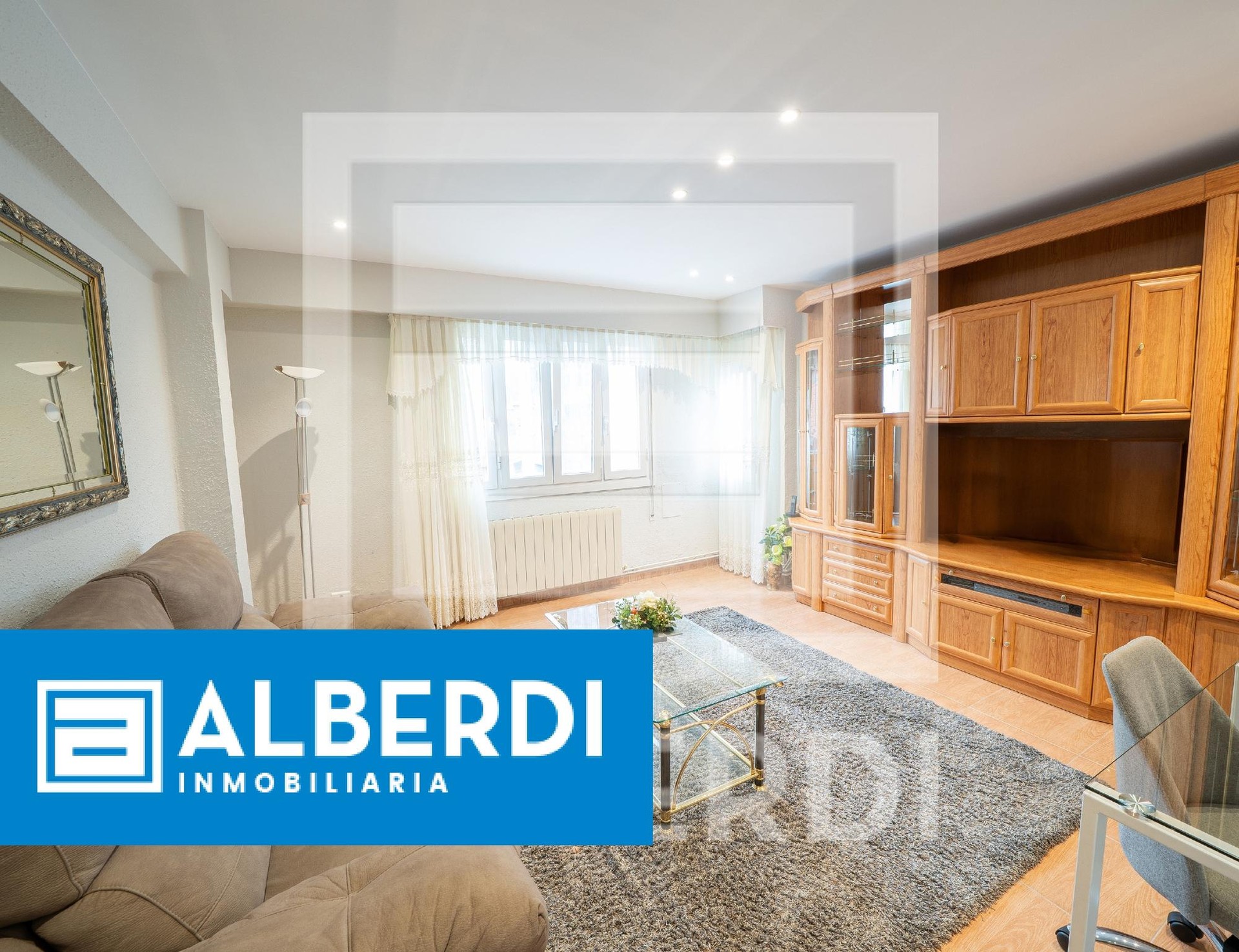 Alberdi Inmobiliaria: hiru logelako etxebizitza Aizkibel kalean