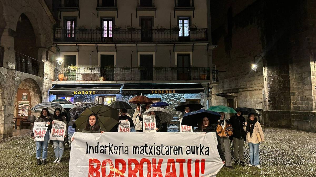 Bilboko hilketa salatzeko hainbat mobilizazio antolatu dituzte eskualdean